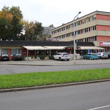 Hotel Ózd Buitenkant foto